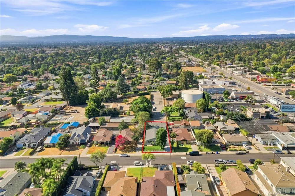 3738 Blanche Pasadena, CA 91107