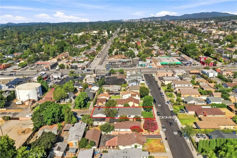 3738 Blanche Pasadena, CA 91107