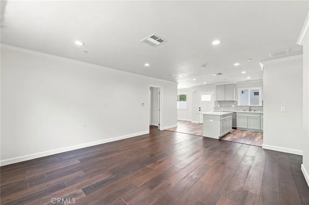 3738 Blanche Pasadena, CA 91107