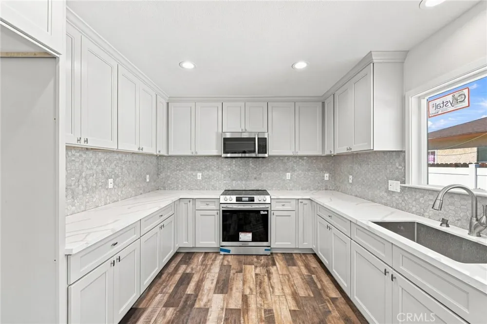 3738 Blanche Pasadena, CA 91107