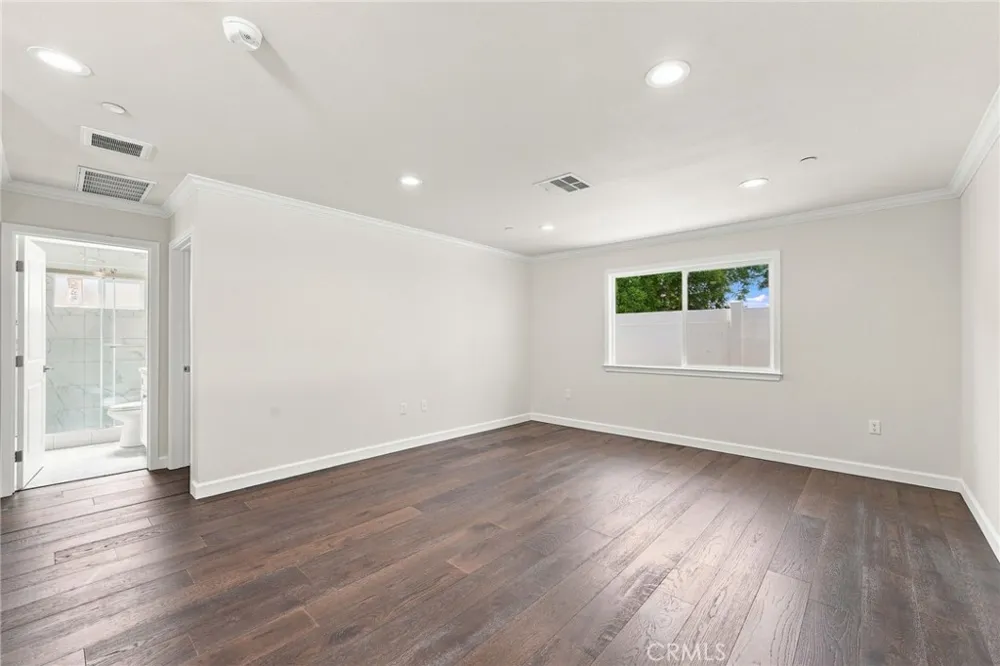 3738 Blanche Pasadena, CA 91107