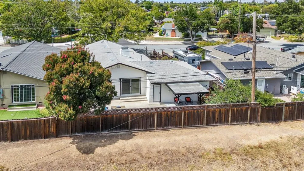 1924 Rosswood Drive San Jose, CA 95124