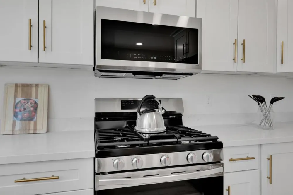 1924 Rosswood Drive San Jose, CA 95124