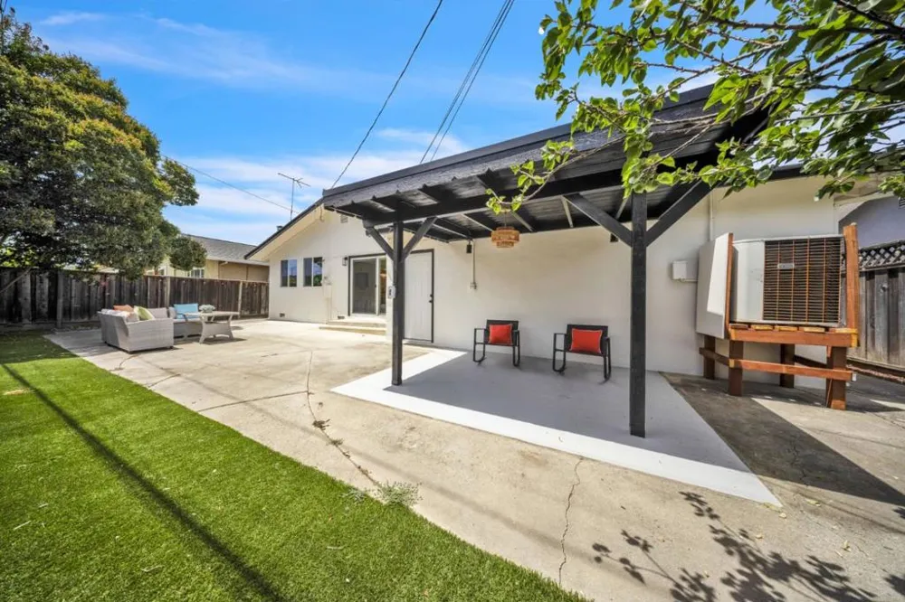 1924 Rosswood Drive San Jose, CA 95124