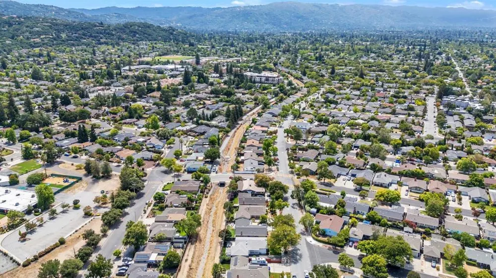1924 Rosswood Drive San Jose, CA 95124