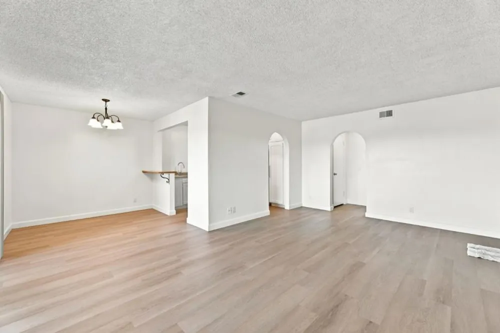 2745 Mauricia Avenue #B Santa Clara, CA 95051