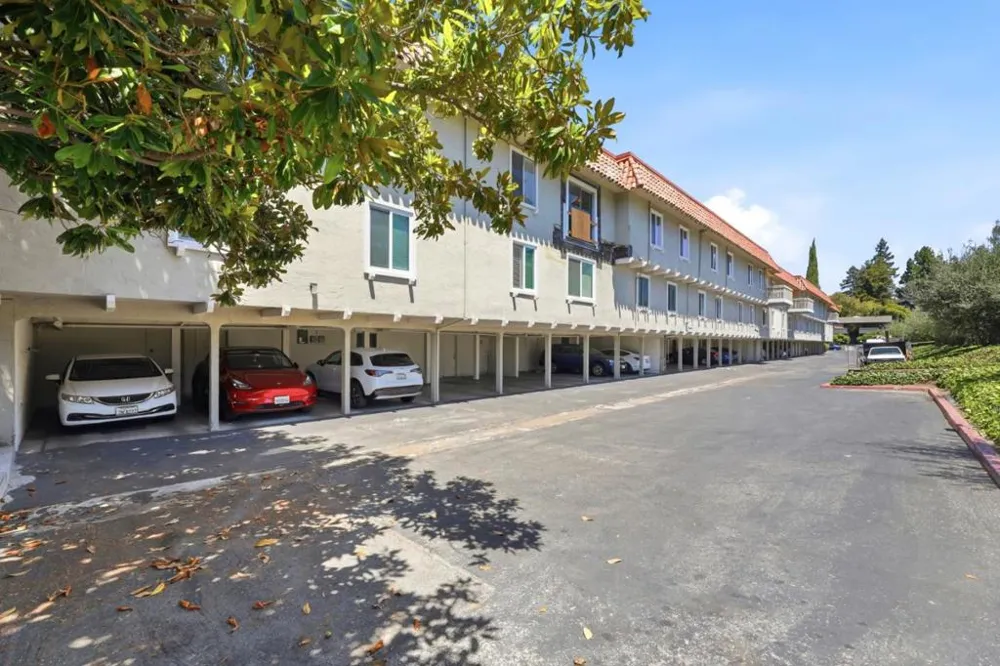 2745 Mauricia Avenue #B Santa Clara, CA 95051