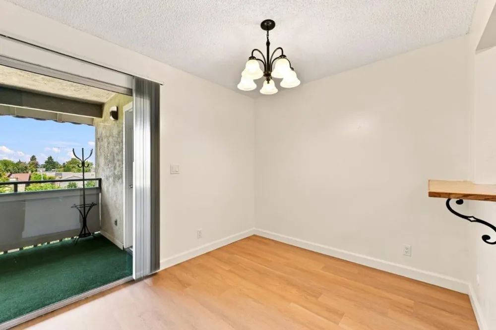 2745 Mauricia Avenue #B Santa Clara, CA 95051