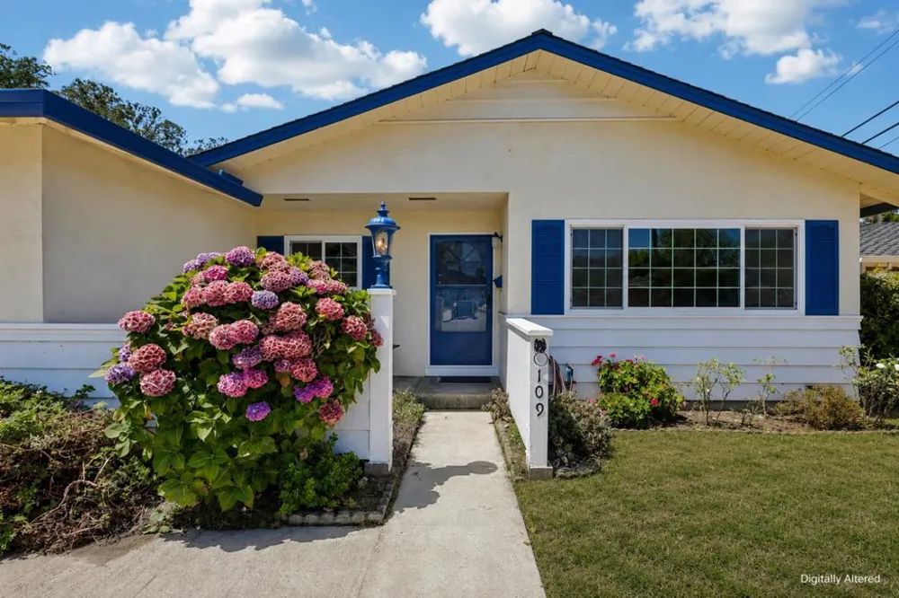 109 Cabrillo Street Capitola, CA 95010