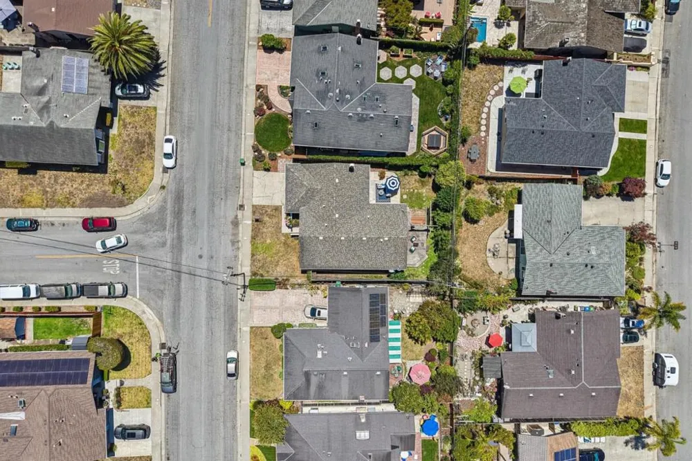 109 Cabrillo Street Capitola, CA 95010
