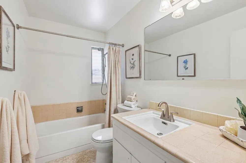 109 Cabrillo Street Capitola, CA 95010