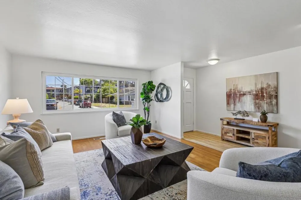 109 Cabrillo Street Capitola, CA 95010