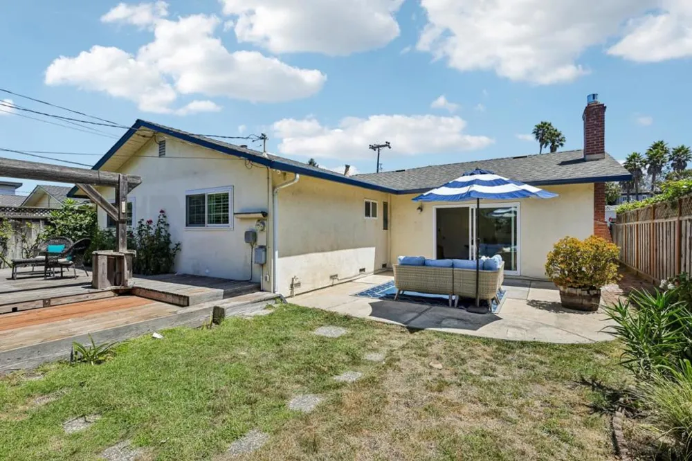 109 Cabrillo Street Capitola, CA 95010
