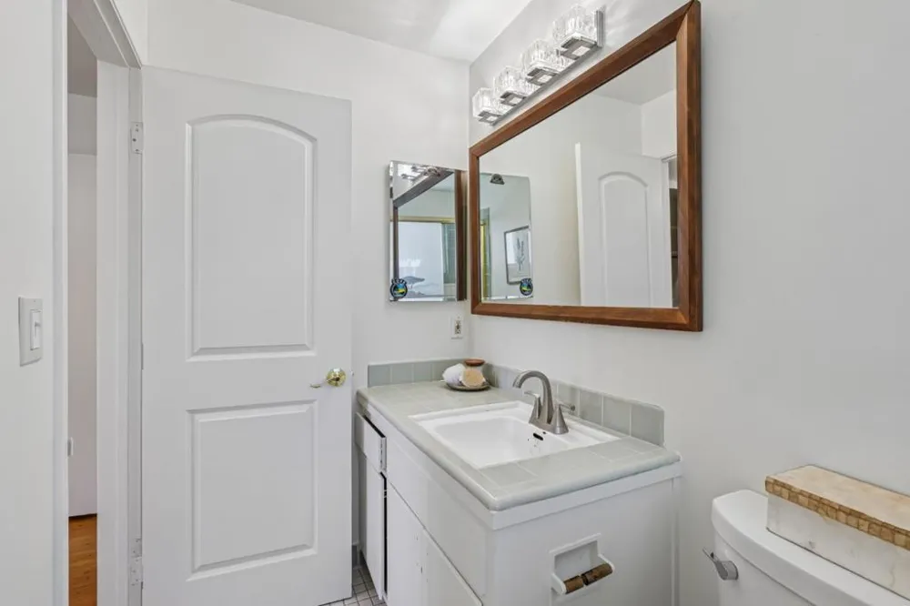 109 Cabrillo Street Capitola, CA 95010