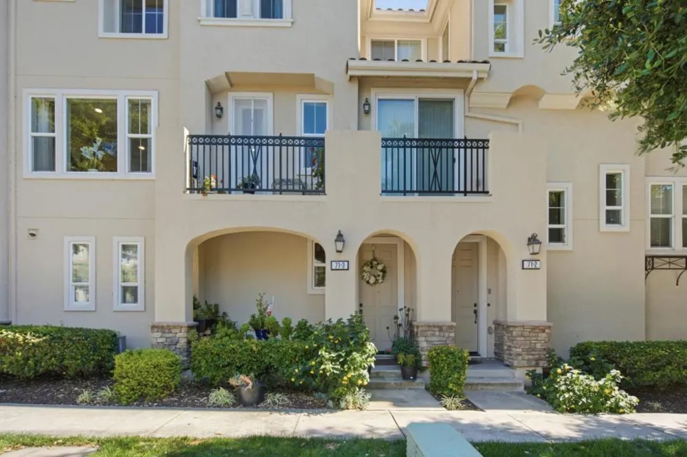 71 Heligan Lane #3 Livermore, CA 94551