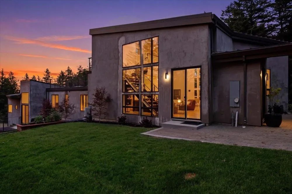 13755 Skyline Boulevard Los Gatos, CA 95033
