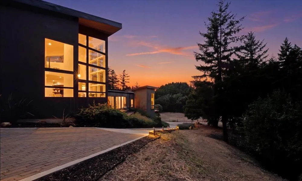 13755 Skyline Boulevard Los Gatos, CA 95033