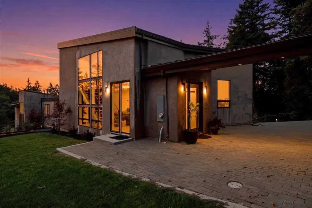 13755 Skyline Boulevard Los Gatos, CA 95033