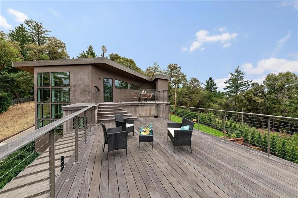 13755 Skyline Boulevard Los Gatos, CA 95033