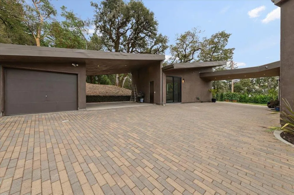 13755 Skyline Boulevard Los Gatos, CA 95033