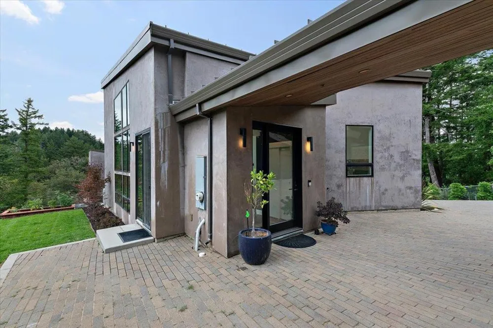 13755 Skyline Boulevard Los Gatos, CA 95033