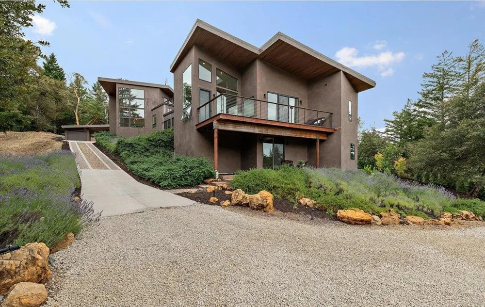 13755 Skyline Boulevard Los Gatos, CA 95033