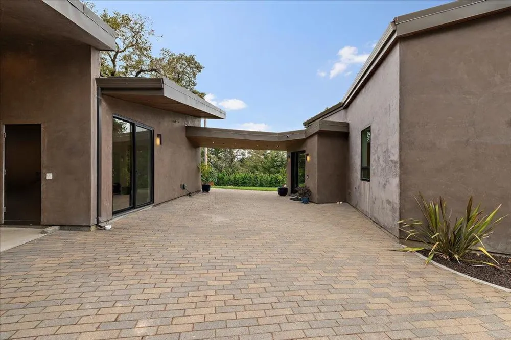 13755 Skyline Boulevard Los Gatos, CA 95033