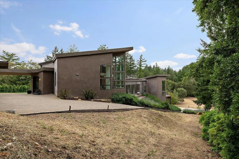 13755 Skyline Boulevard Los Gatos, CA 95033