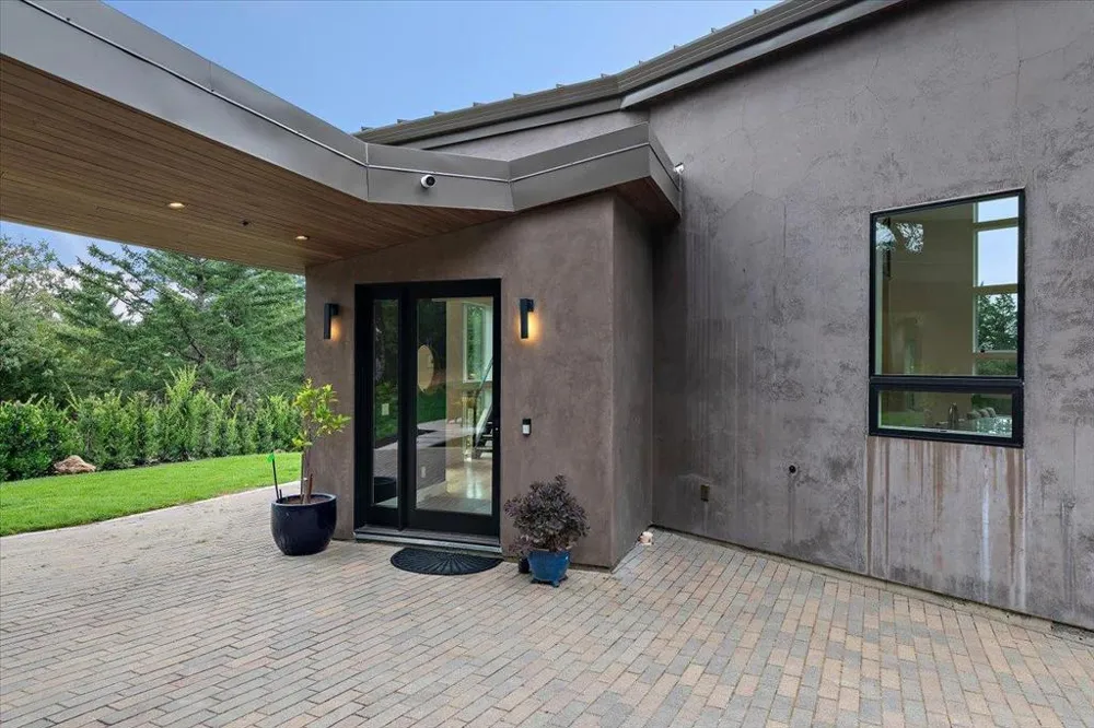 13755 Skyline Boulevard Los Gatos, CA 95033