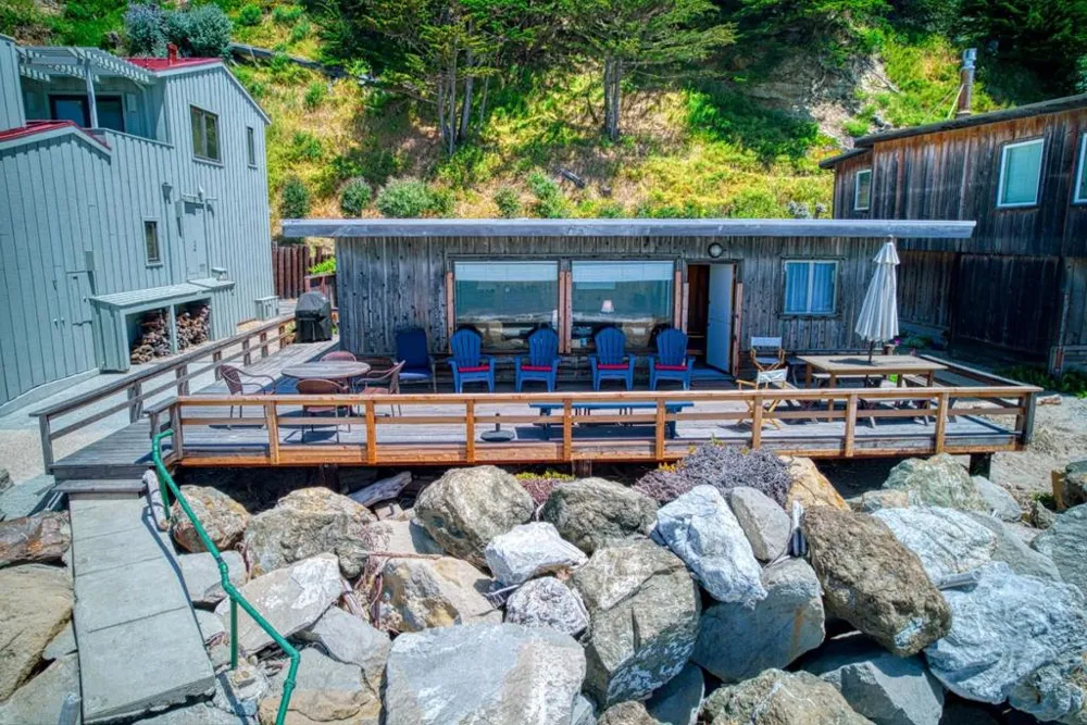 16 Potbelly Beach Road Aptos, CA 95003