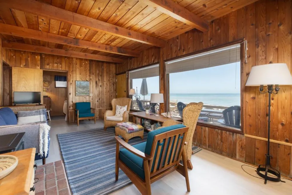 16 Potbelly Beach Road Aptos, CA 95003