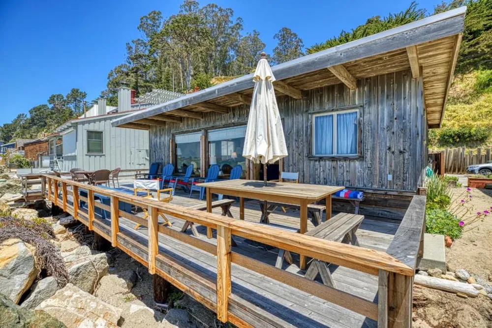 16 Potbelly Beach Road Aptos, CA 95003