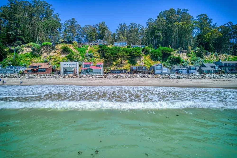 16 Potbelly Beach Road Aptos, CA 95003