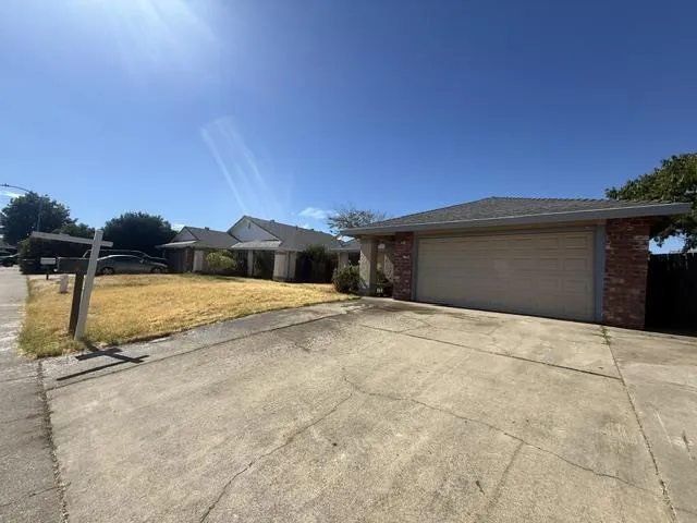 7913 Cottonleaf Way Sacramento, CA 95828