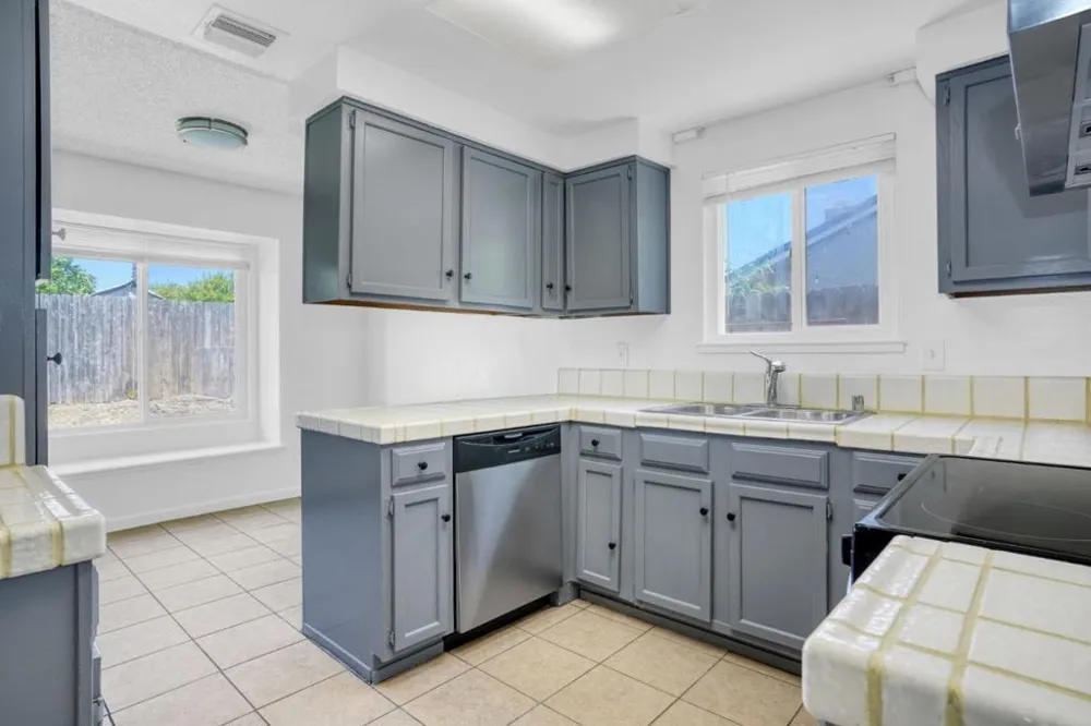 7913 Cottonleaf Way Sacramento, CA 95828