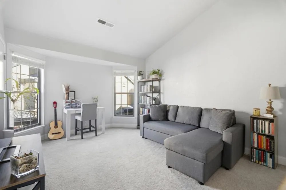251 Gibson Drive #E-54 Hollister, CA 95023