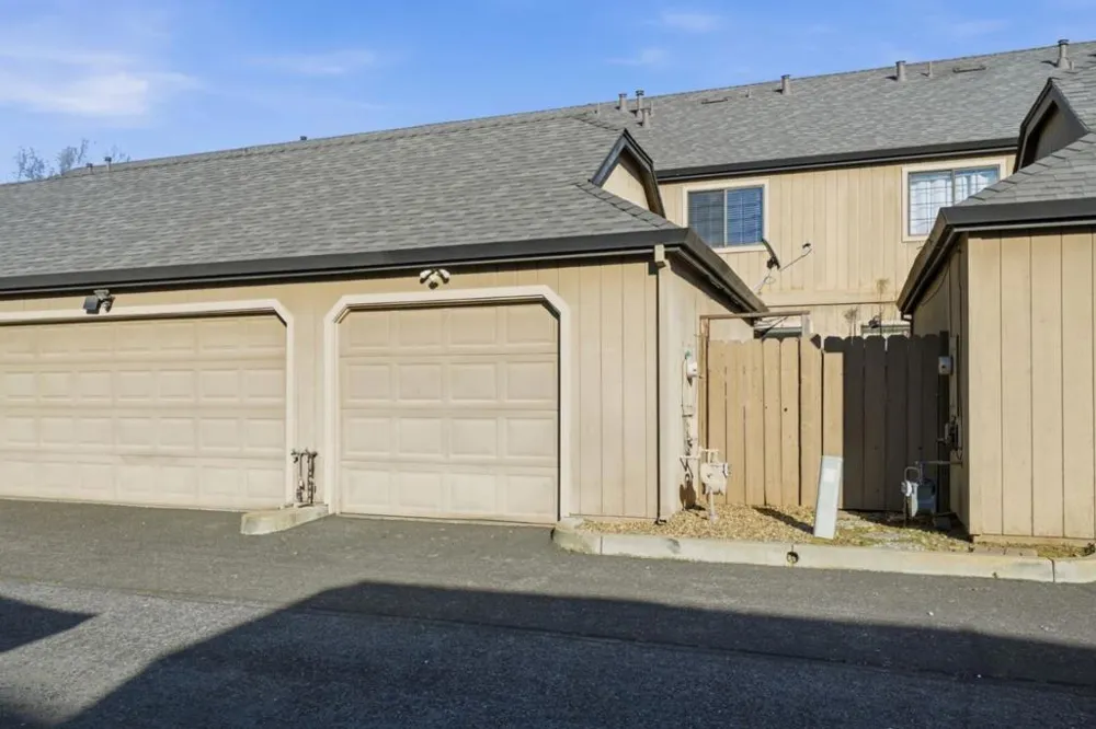 251 Gibson Drive #E-54 Hollister, CA 95023