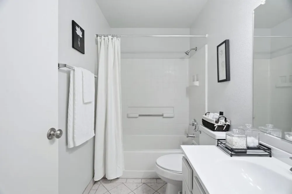 251 Gibson Drive #E-54 Hollister, CA 95023