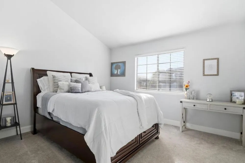 251 Gibson Drive #E-54 Hollister, CA 95023