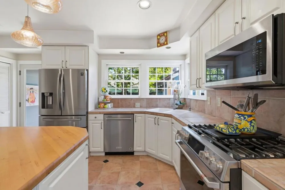 75 Carmel Avenue Salinas, CA 93901