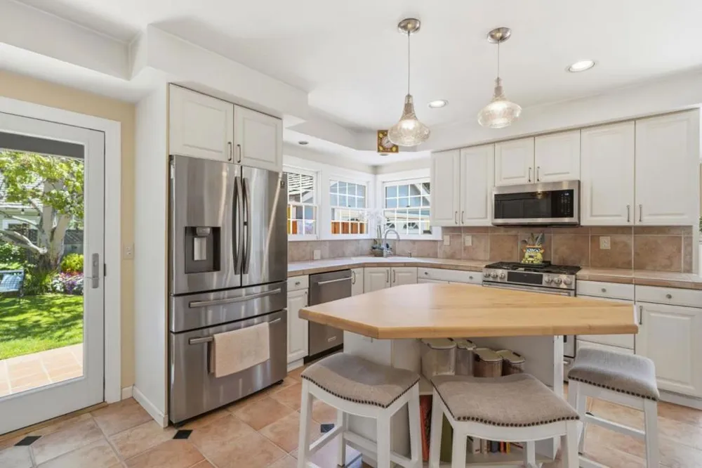 75 Carmel Avenue Salinas, CA 93901