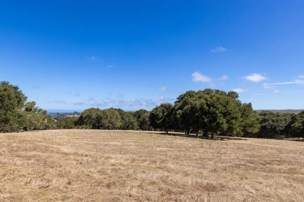8170 Manjares Monterey, CA 93940