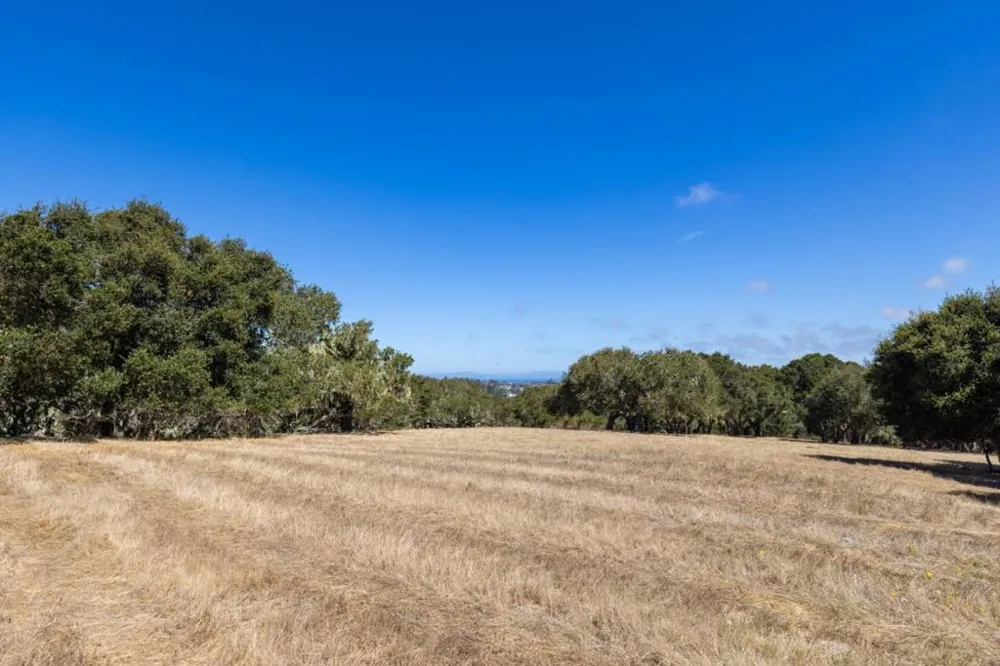 8170 Manjares Monterey, CA 93940