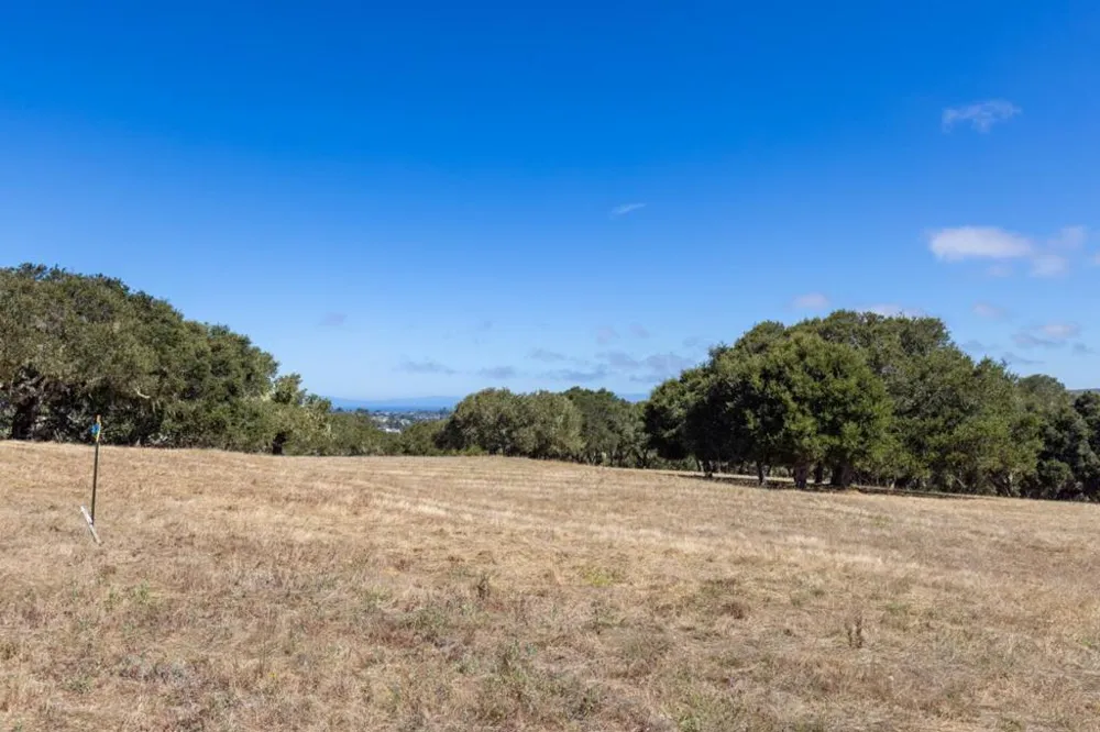 8170 Manjares Monterey, CA 93940