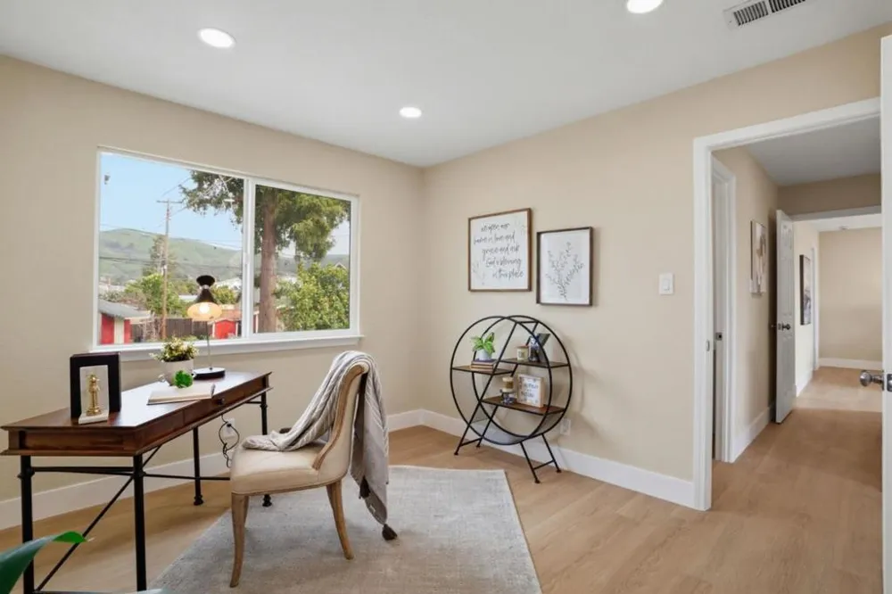 2074 Ashwood Lane San Jose, CA 95132