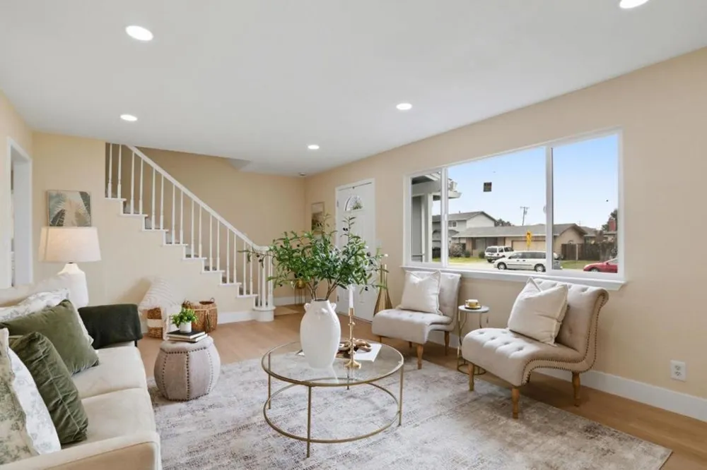 2074 Ashwood Lane San Jose, CA 95132
