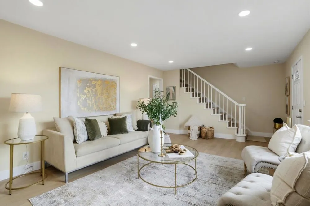 2074 Ashwood Lane San Jose, CA 95132