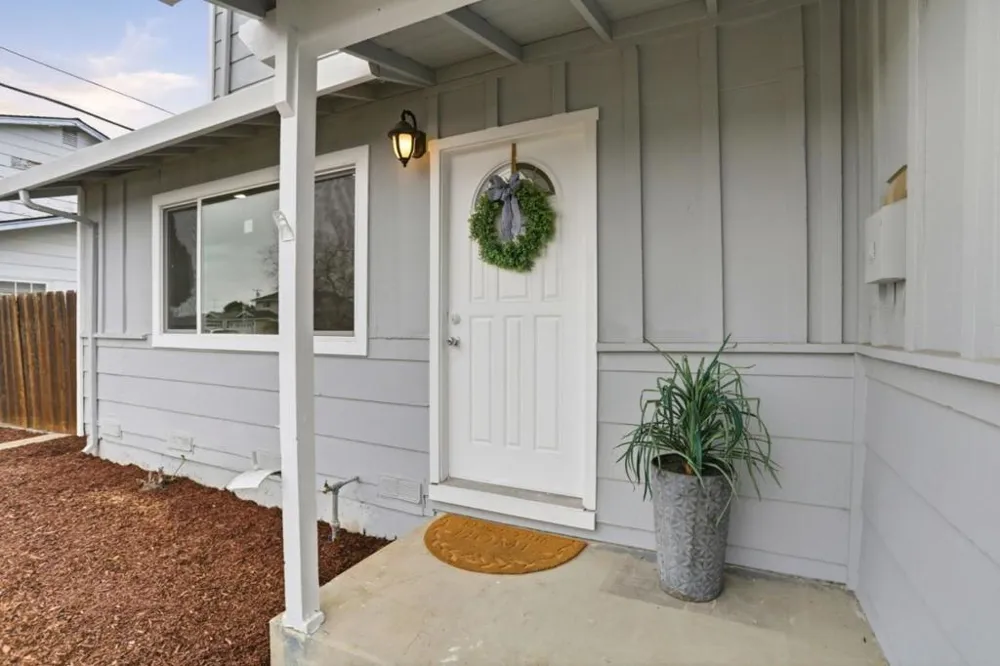 2074 Ashwood Lane San Jose, CA 95132