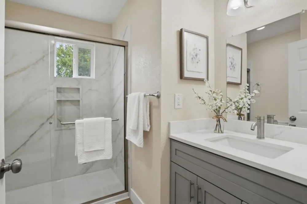 2074 Ashwood Lane San Jose, CA 95132