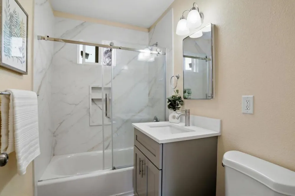 2074 Ashwood Lane San Jose, CA 95132
